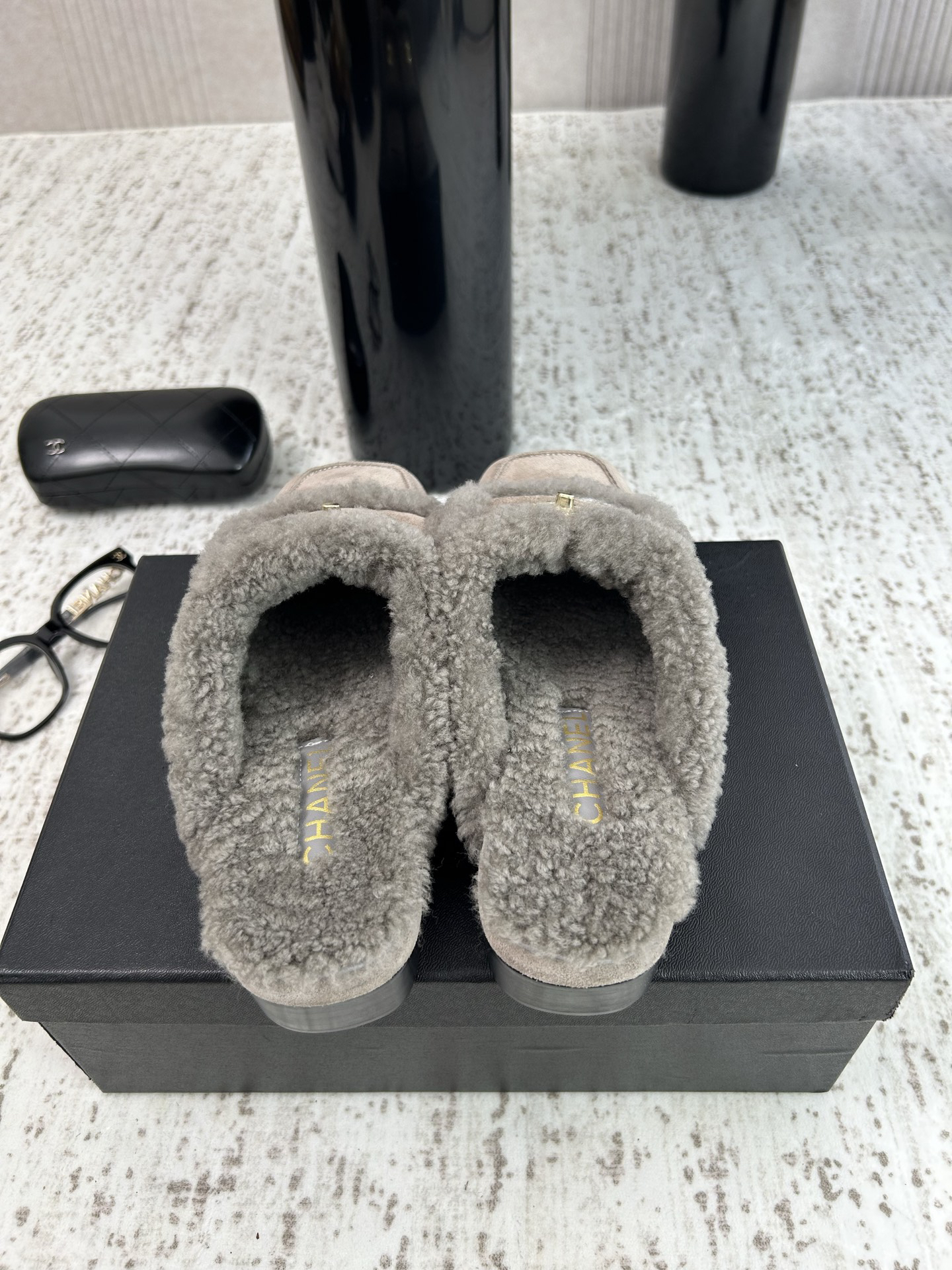Chanel Slides - view 3