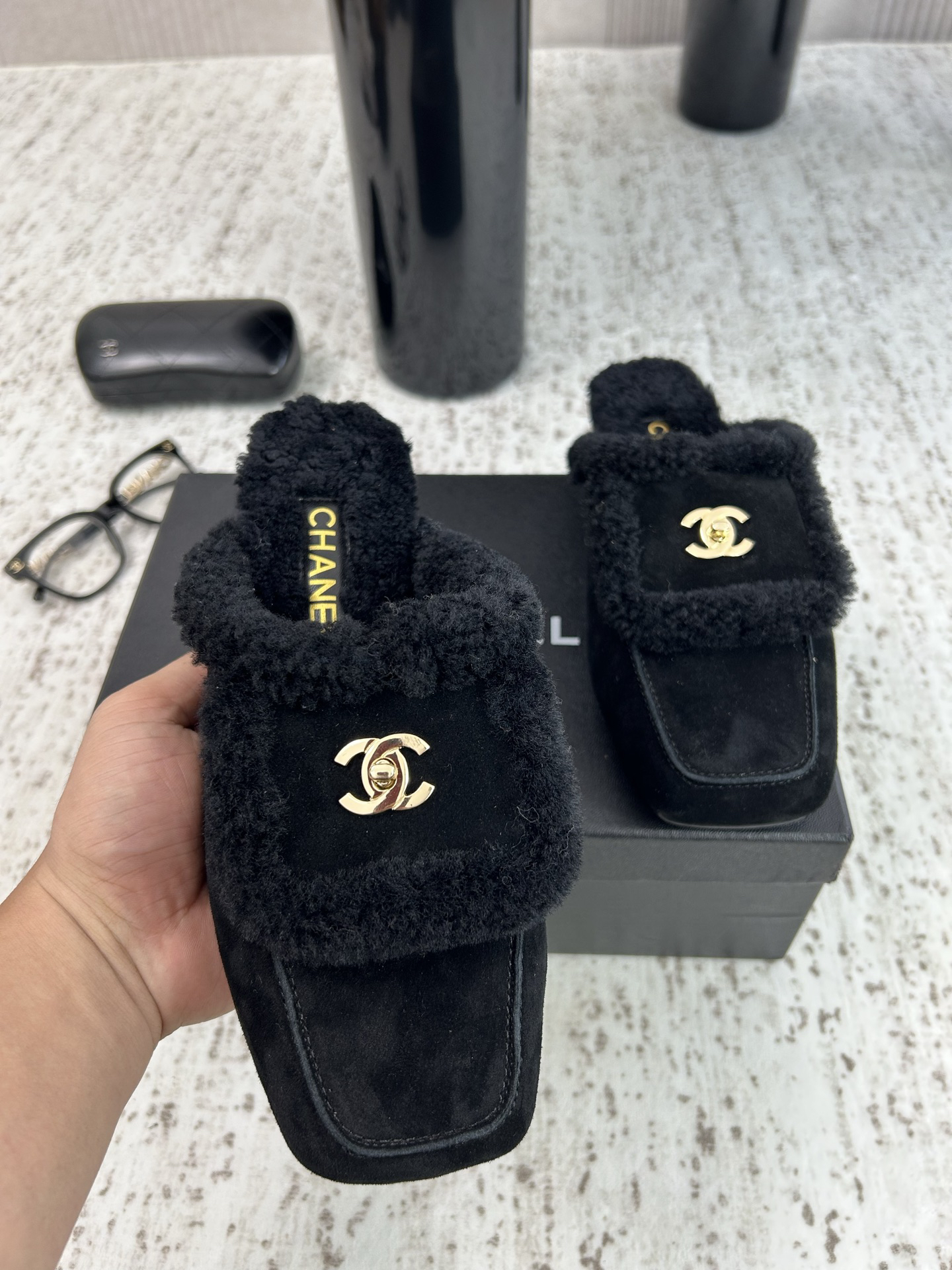 Chanel Slides - view 9