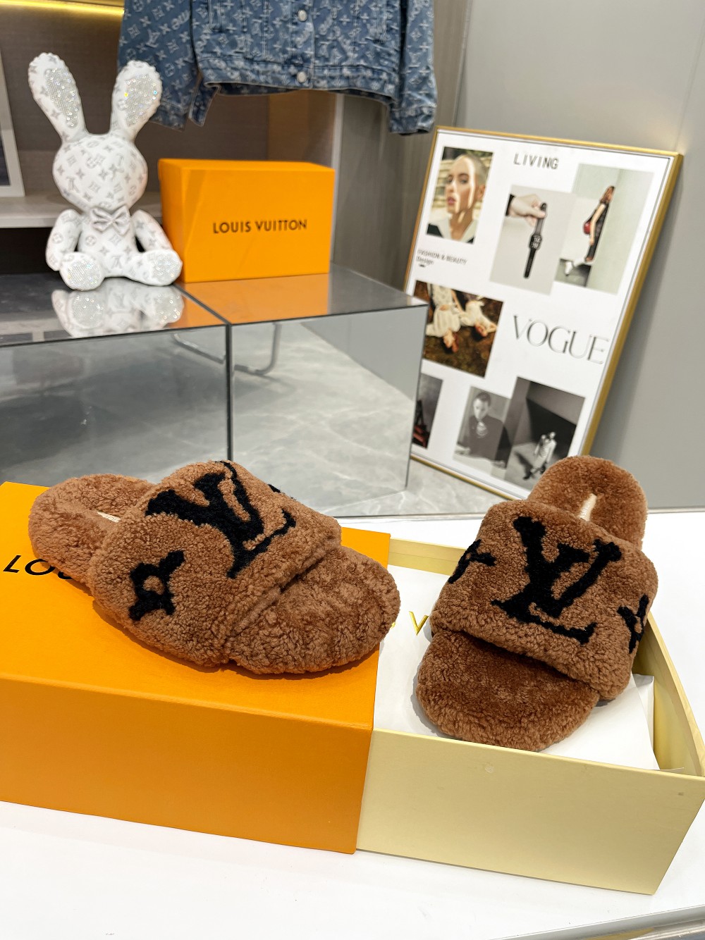 Louis Vuitton Slides - view 1