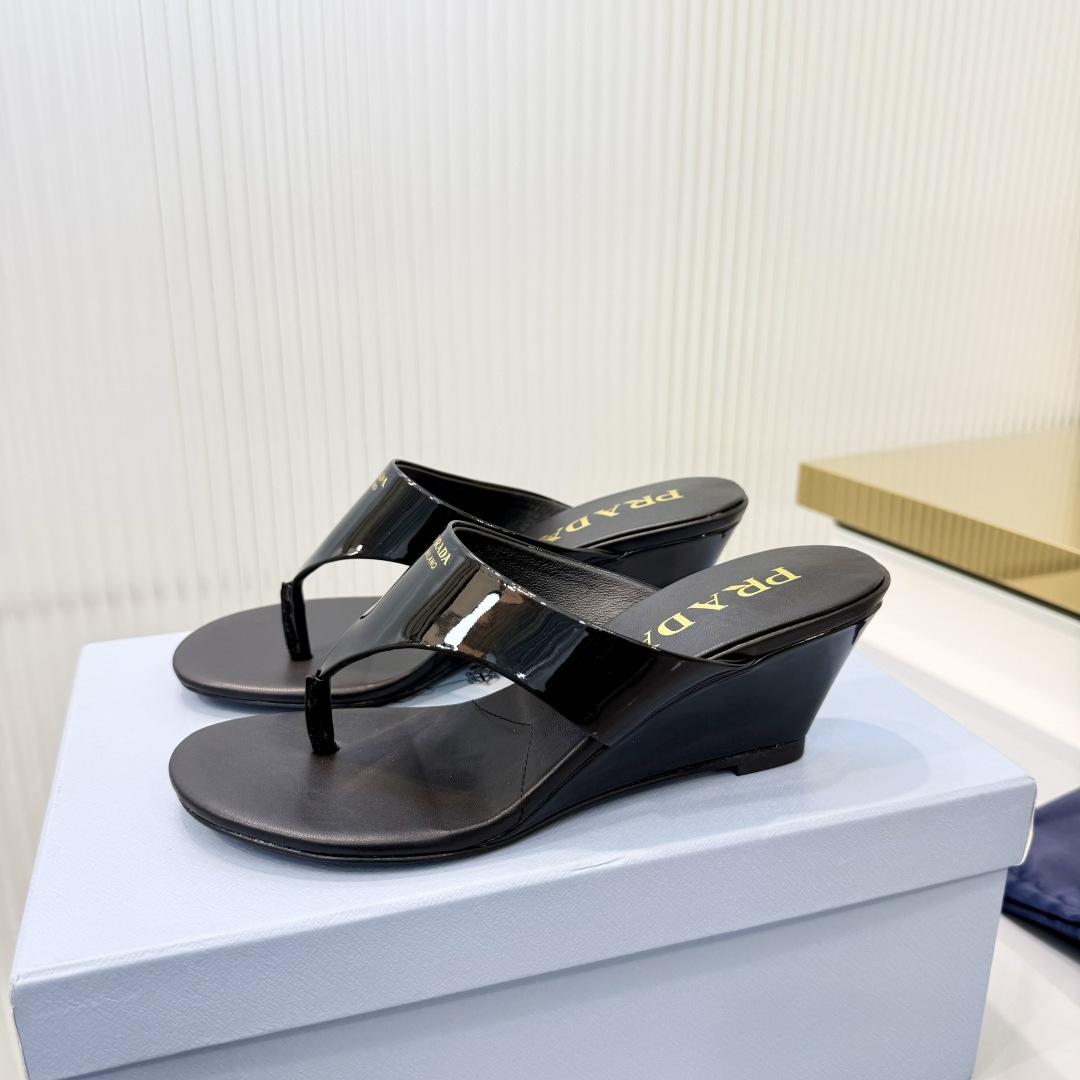Prada Slides - view 2
