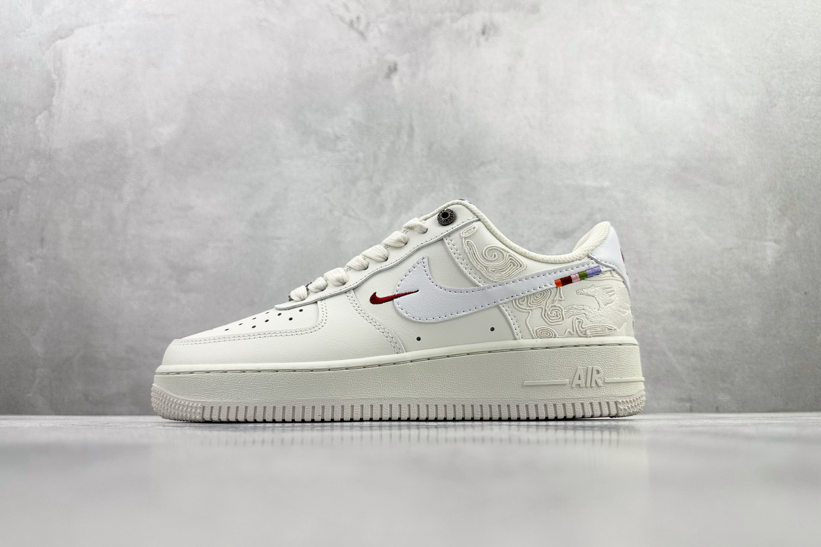 Sneakers - view 1