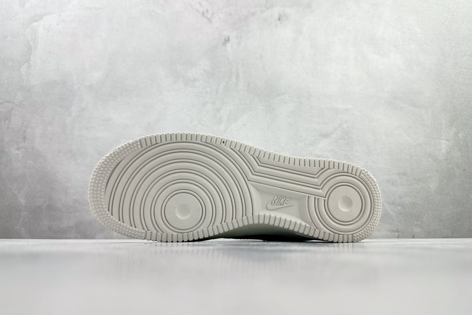 Sneakers - view 4