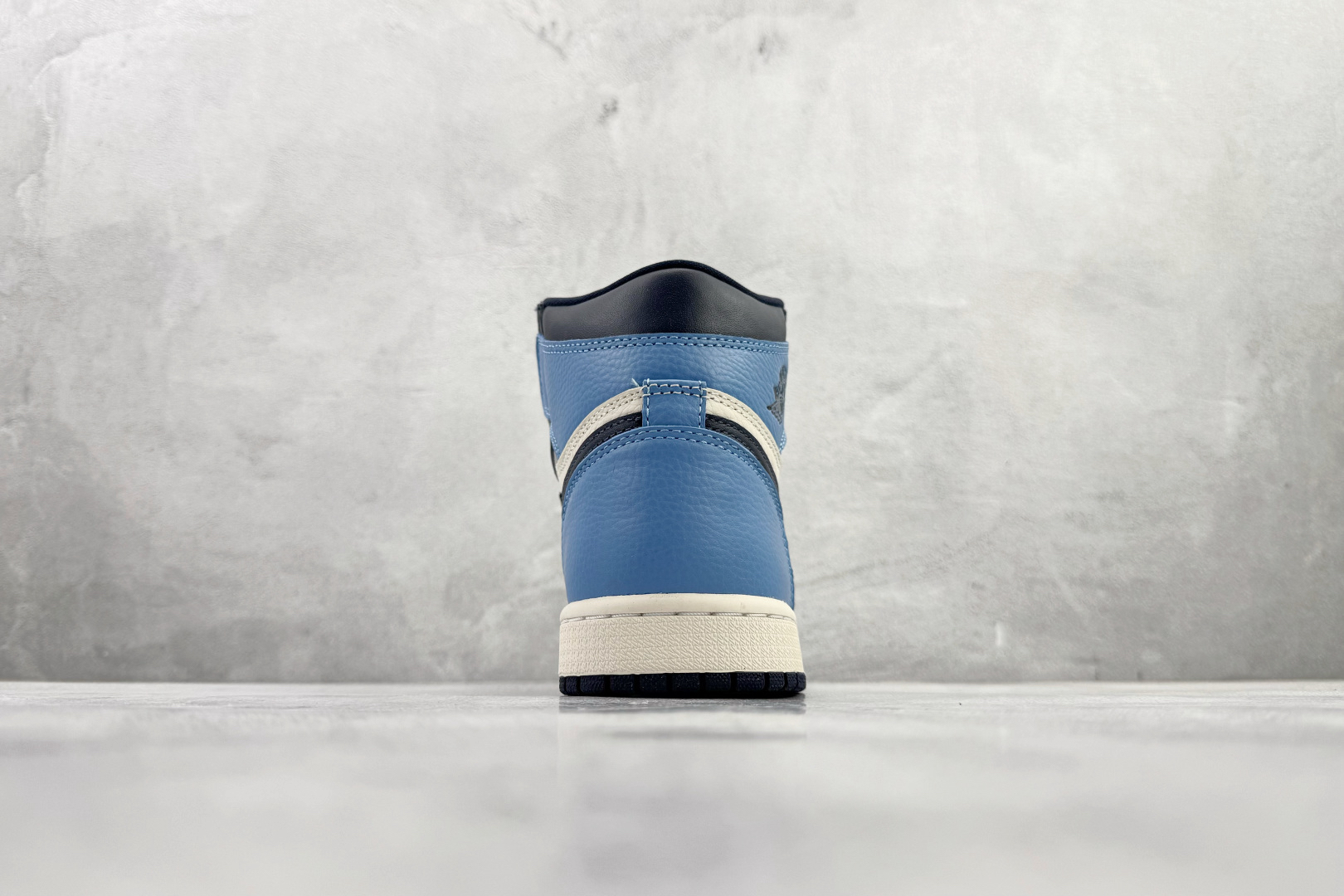 Sneakers - view 9