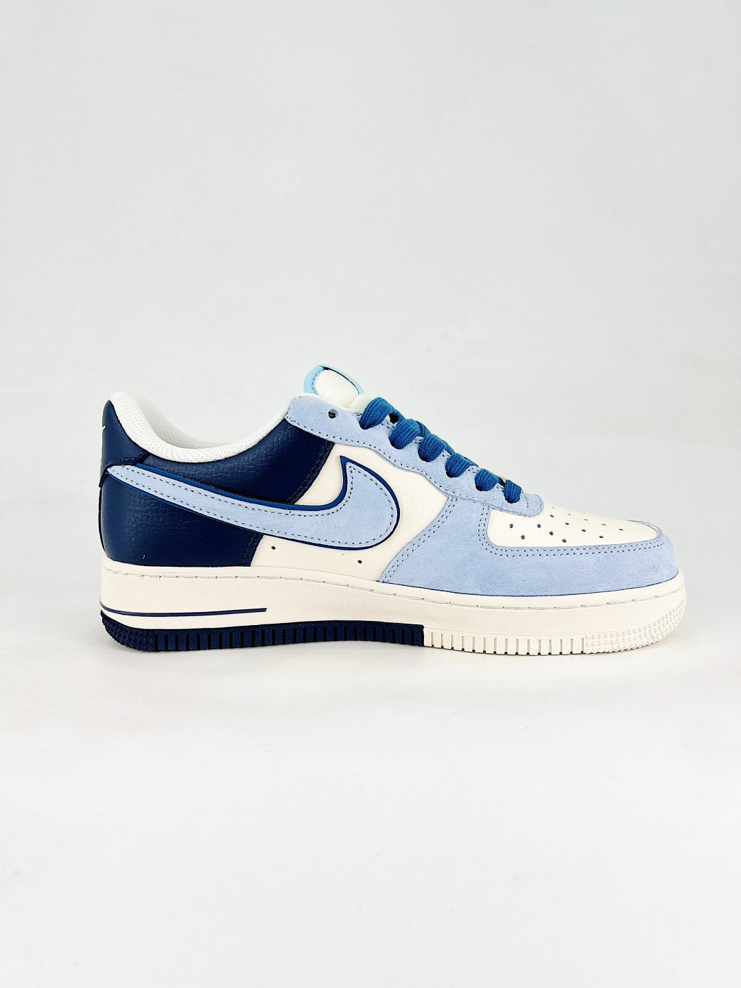 Nike Sneakers - view 8
