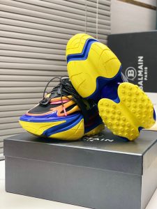 Sneakers - view 4