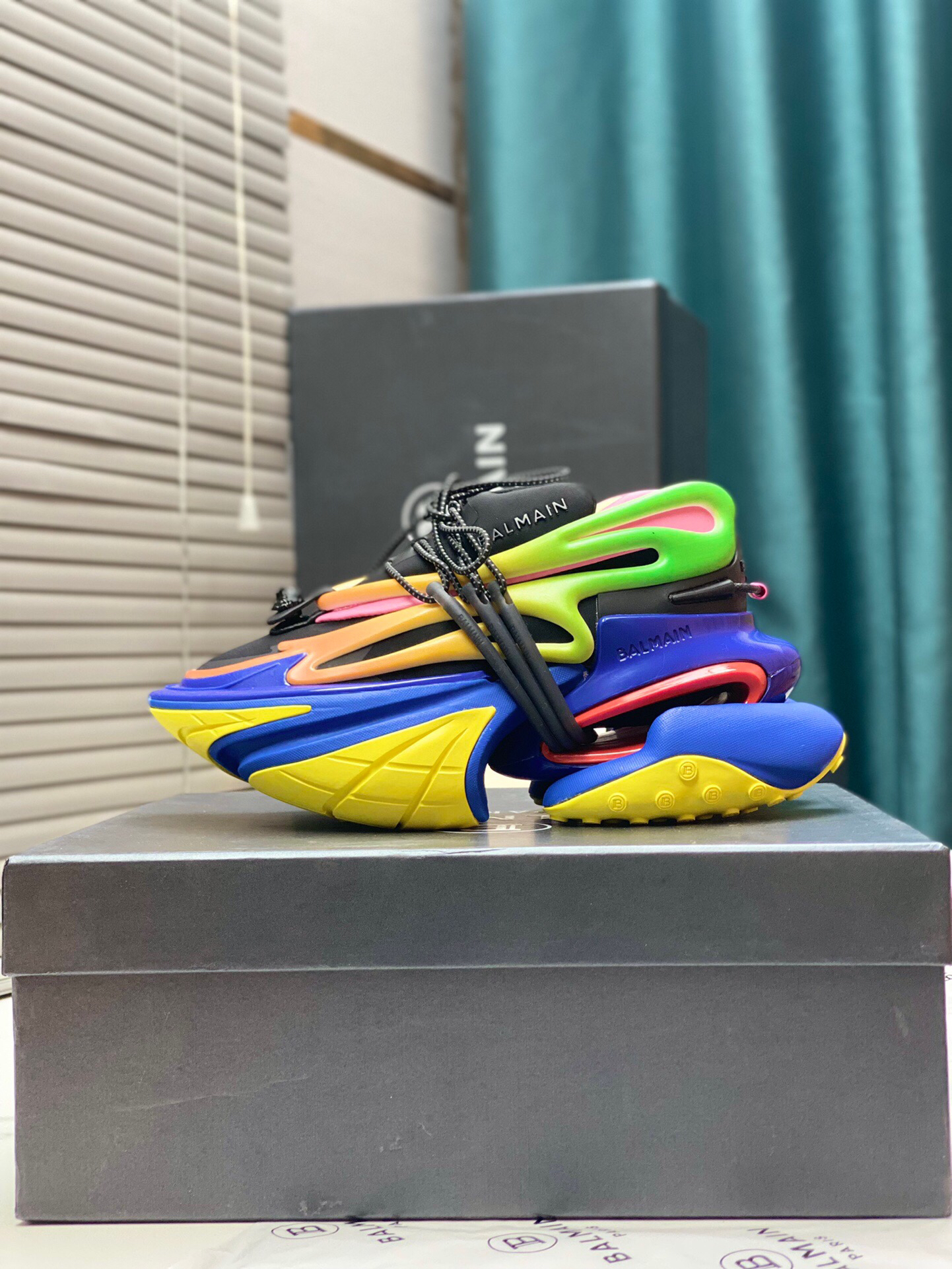 Sneakers - view 5