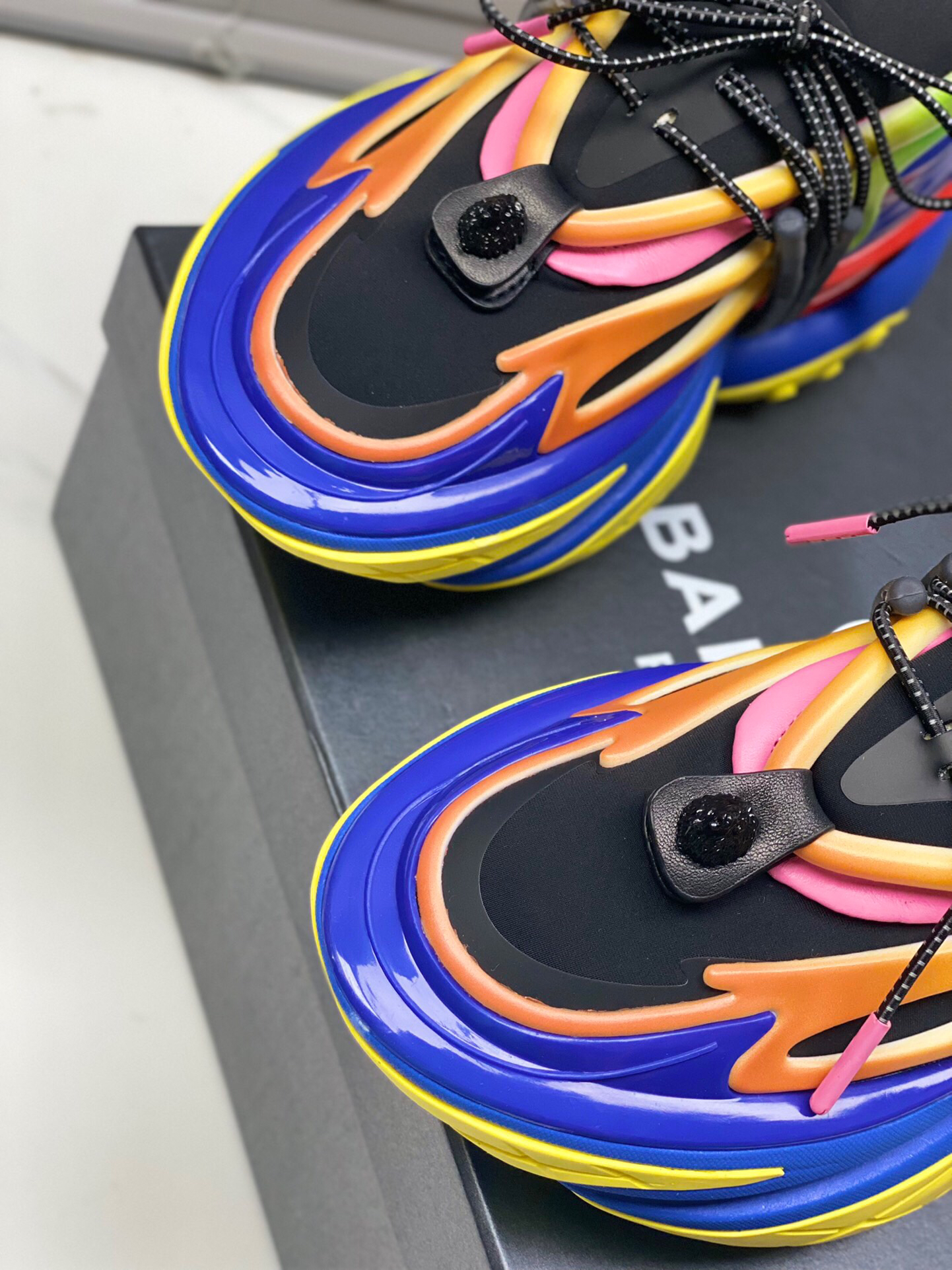 Sneakers - view 6