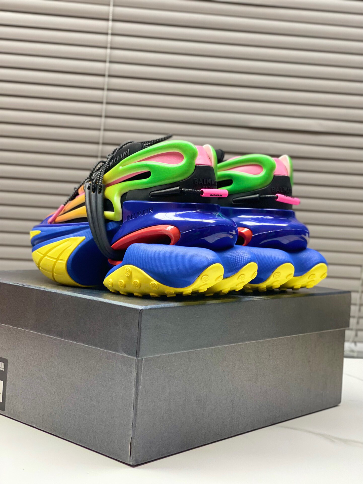 Sneakers - view 8