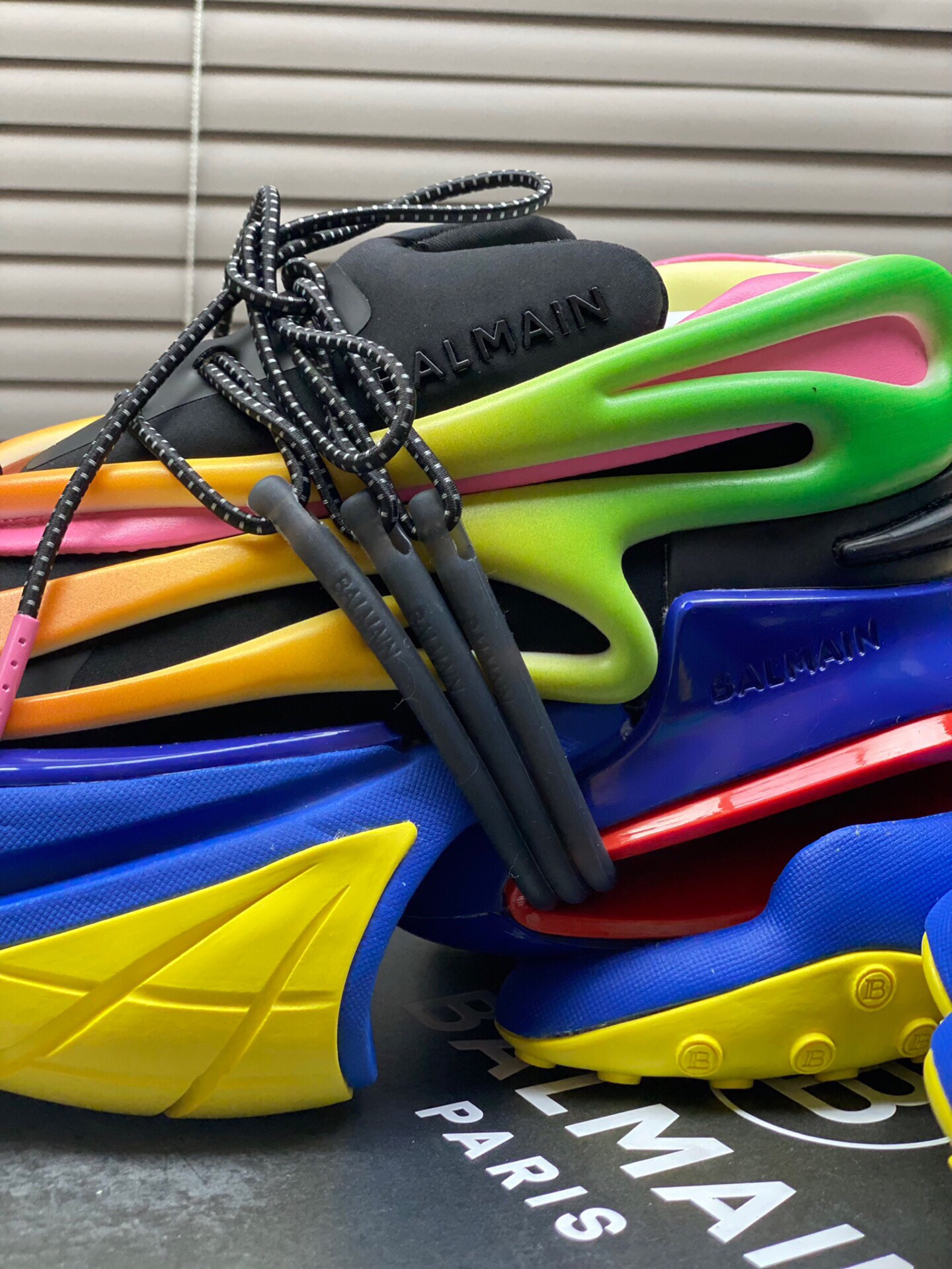 Sneakers - view 9