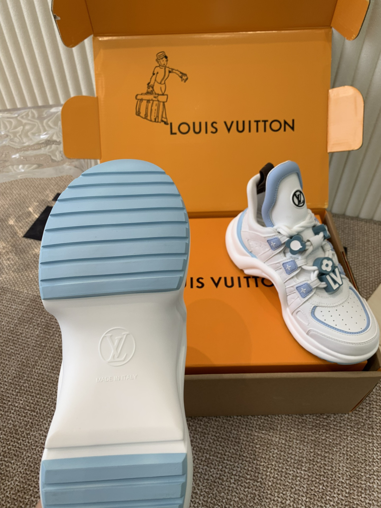 Sneakers - view 9
