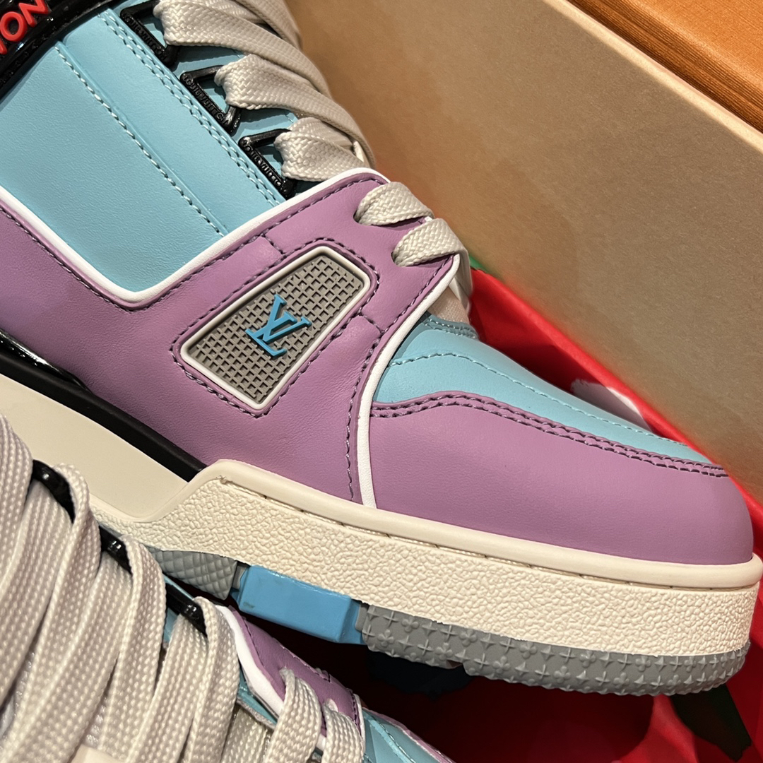 Louis Vuitton Sneakers - view 6