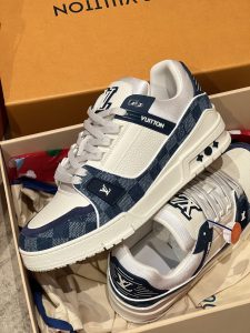 Sneakers - view 4