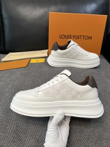Louis Vuitton Sneakers - view 5