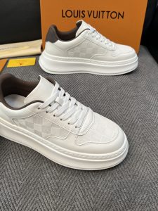 Louis Vuitton Sneakers - view 6