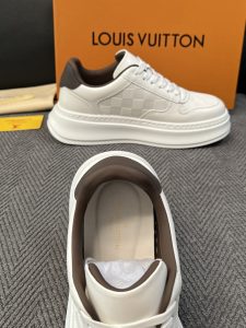 Louis Vuitton Sneakers - view 7