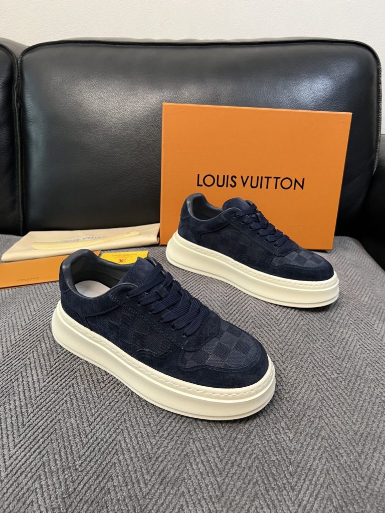 Louis Vuitton Sneakers - view 1