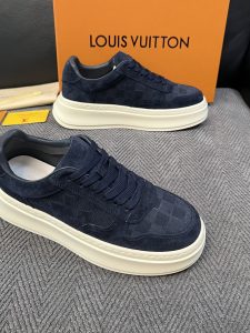Louis Vuitton Sneakers - view 6