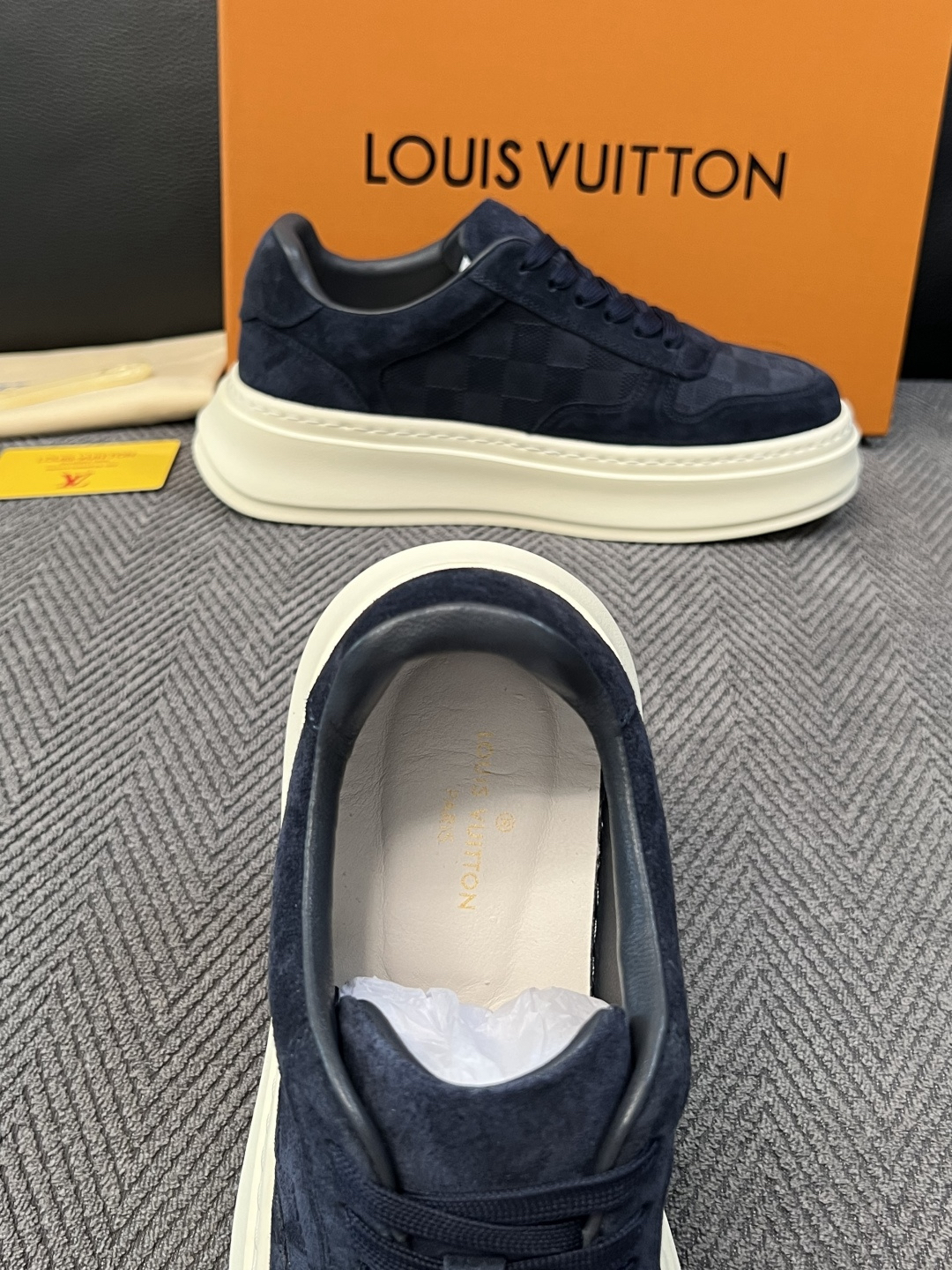 Louis Vuitton Sneakers - view 7