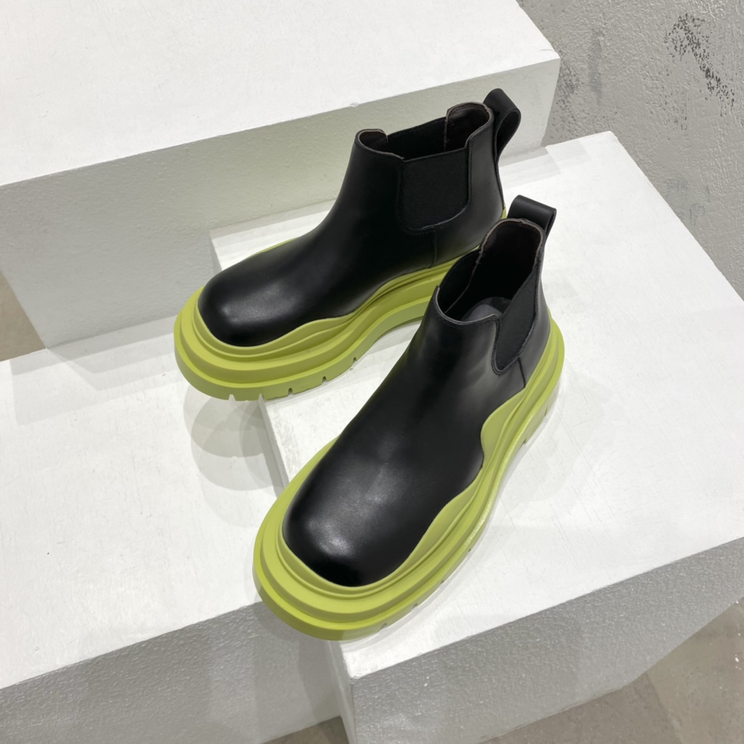 Boots - view 5