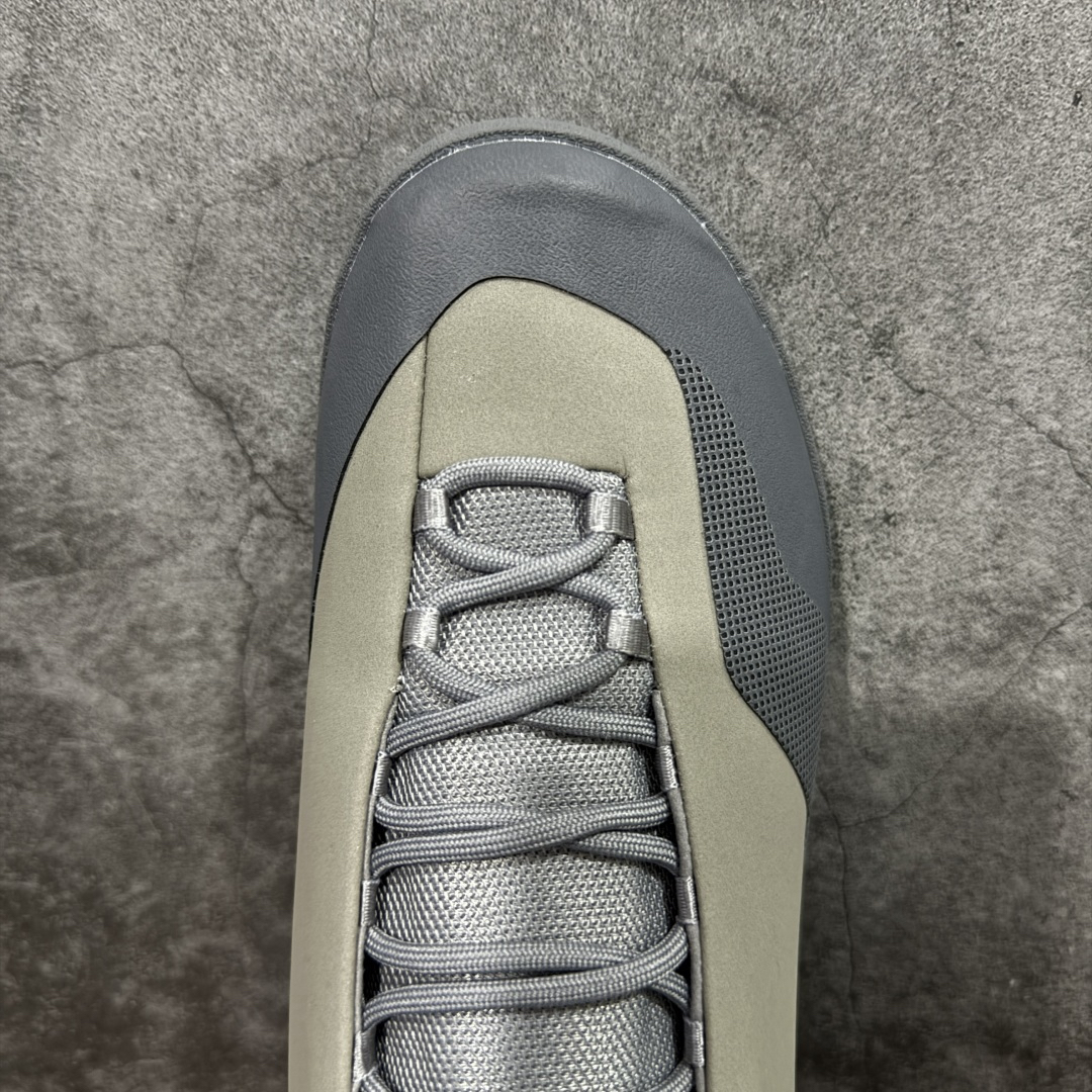 Shoes - view 5