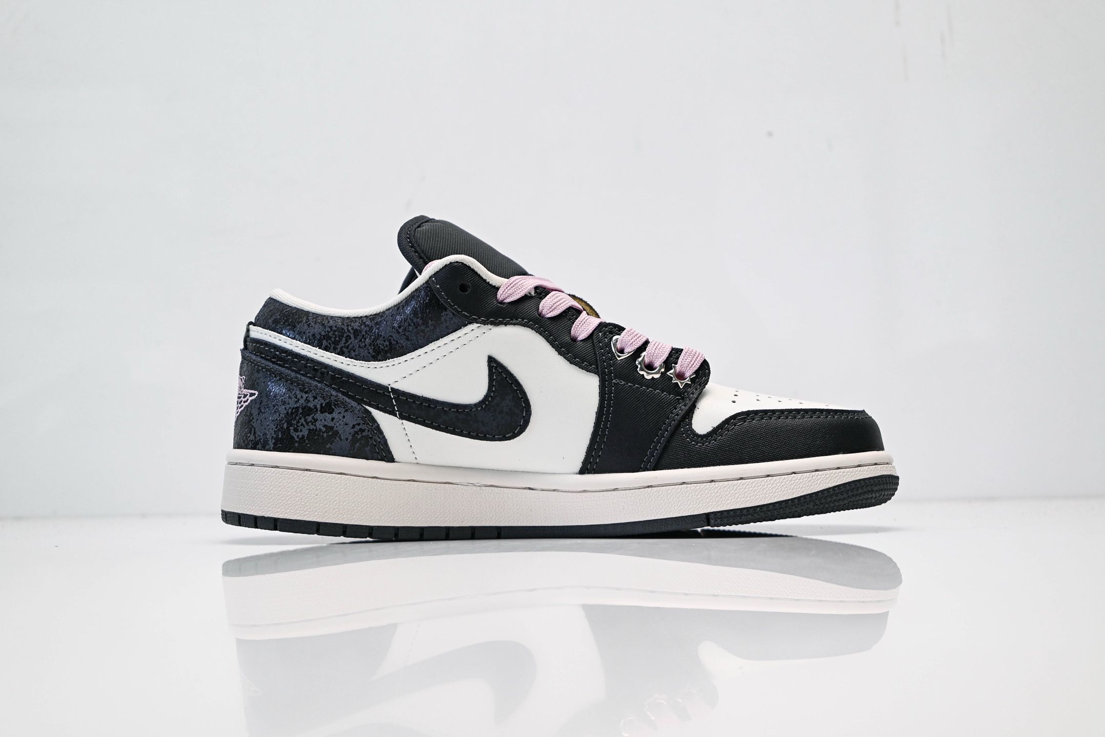 Shoes - view 3