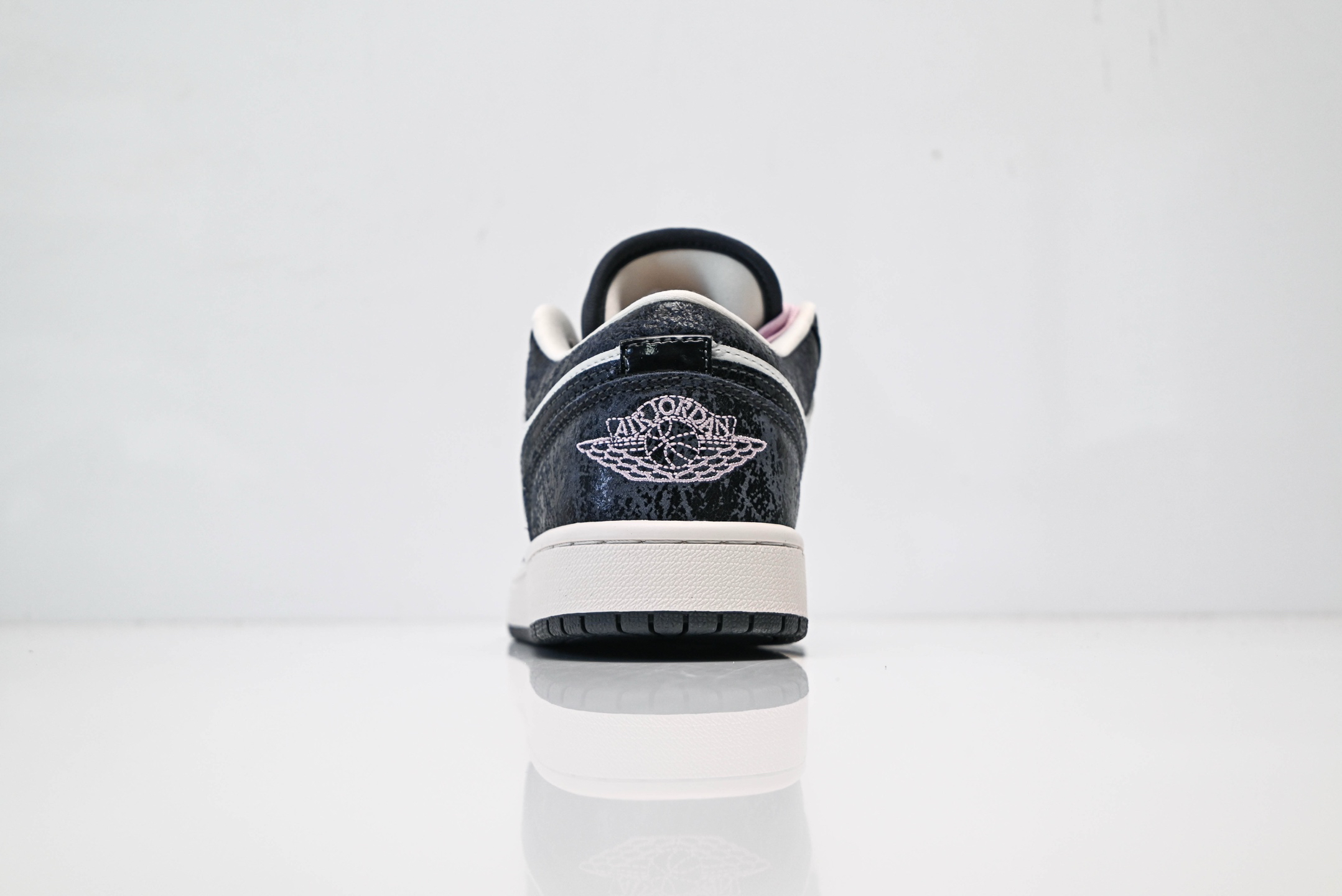Shoes - view 5