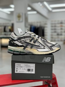 New Balance Shoes - view 9