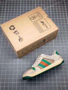 Gucci Sneakers - view 3