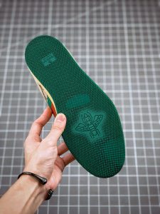 Gucci Sneakers - view 7