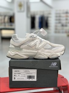 New Balance Sneakers - view 9